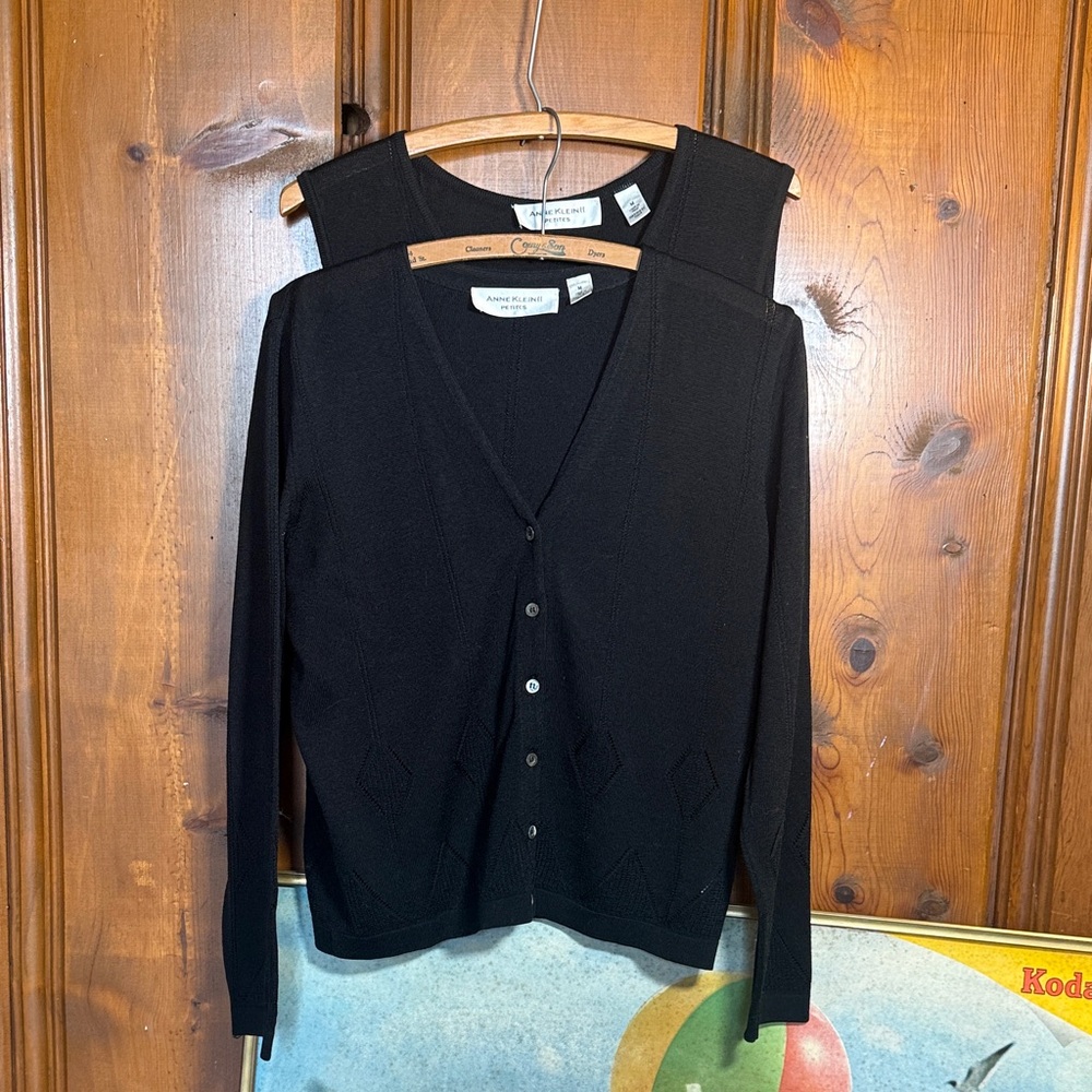Vintage Anne Klein Black 2 Piece Set Button-Up Cardigan & Tank